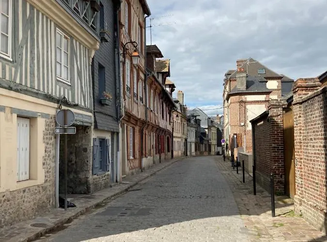 Апартаменты Embarcation Онфлёр